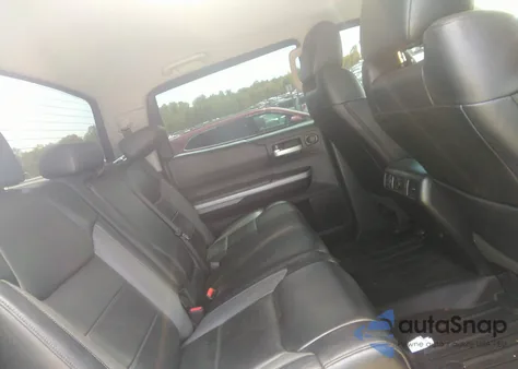 2020 Toyota Tundra Limited z USA, uszkodzony, nr VIN 5TFHY5F14LX935171